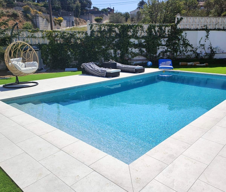 Luxury Spanish Glass Mosaic Pool Tiles