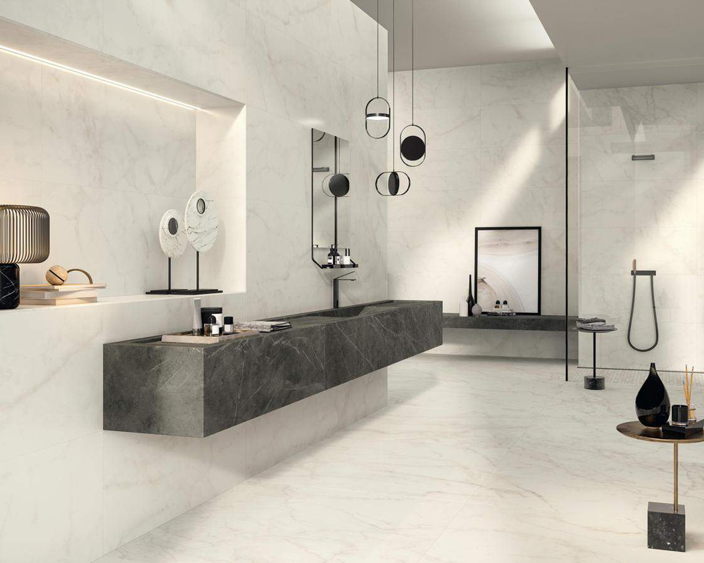 Black and White Bathroom Tiles Design